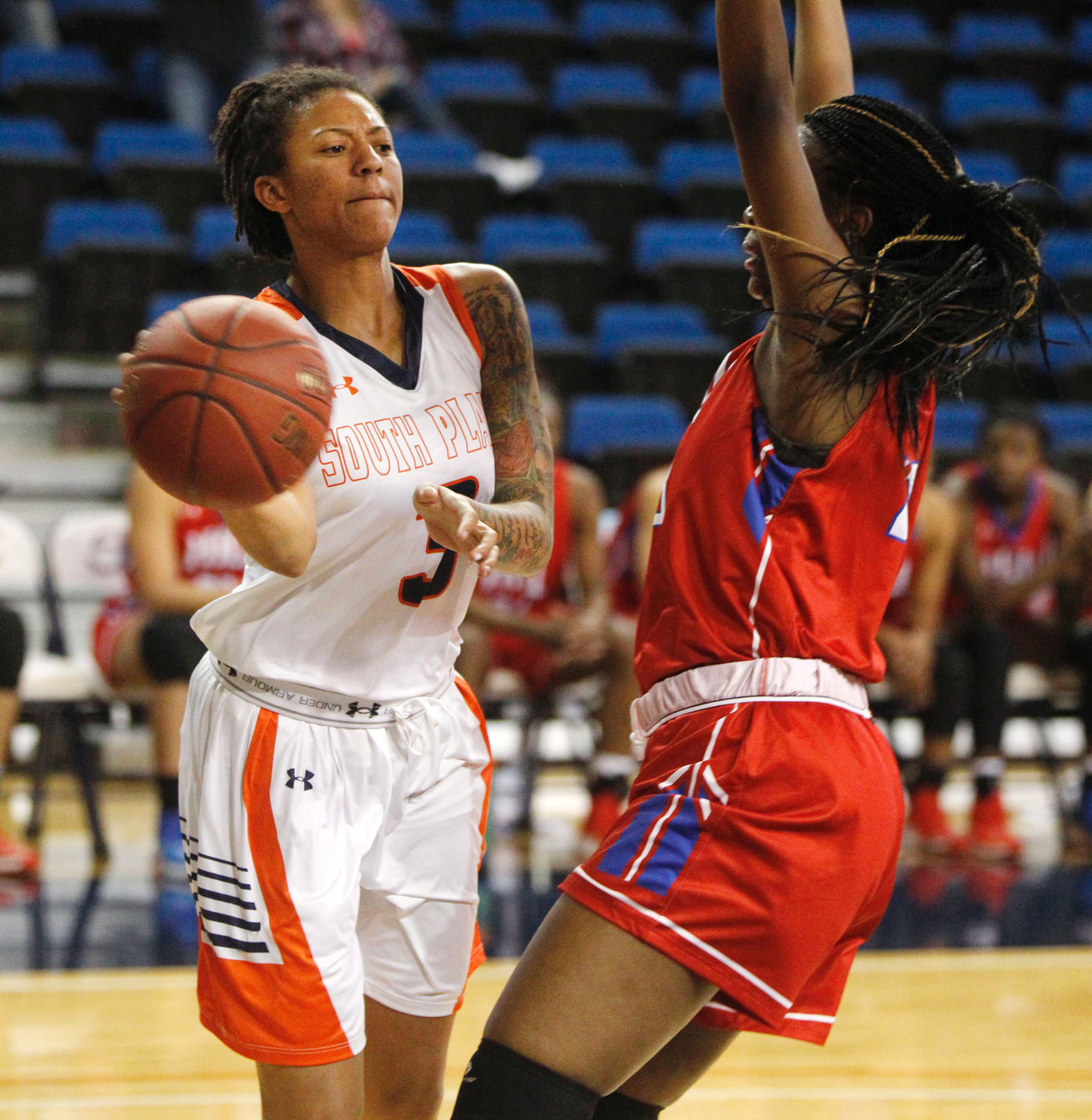 No. 9 Lady Texans throttle Hill College 63-49 to improve to 12-1 on Monday night