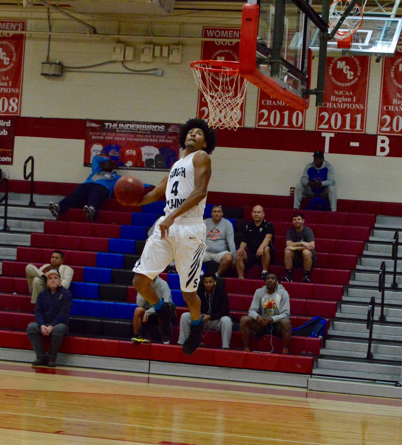 Top ranked Texans rout Benedictine JV 113-58 to improve to 11-0 on Wednesday